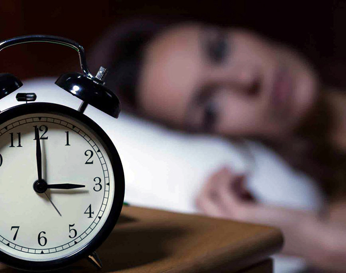 چندین راه کار ساده برای از بین بردن بی خوابی ناشی از درگیری ذهنی